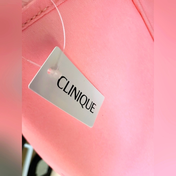 Clinique Drawbertson Light Pink Floral Tote Bag - Picture 4 of 7